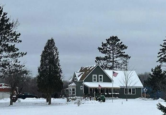 1st image of 287 N Cloquet Rd W