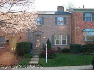 3161 Fairbury Ln, Fairfax, VA 22031