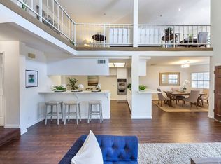 2021 Carnegie Ln APT 1, Redondo Beach, CA 90278
