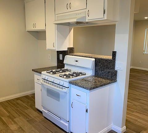 5th image of 25452 Cole St