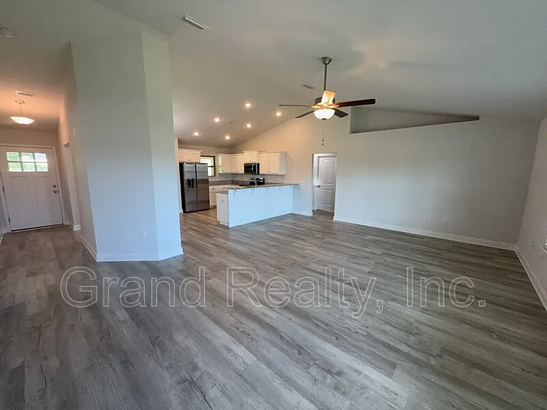 5004 Hamilton Crossing Blvd — Photo 9