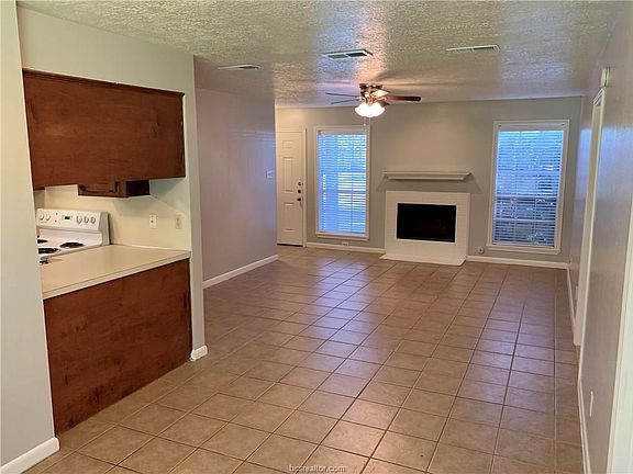 5th image of 3334 Bluestem Cir