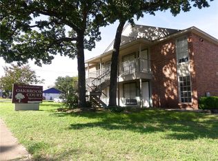701 Oakwood Ln APT 12, Arlington, TX 76012