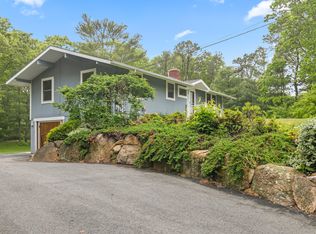 95 Blacksmith Shop Rd, Falmouth, MA 02540