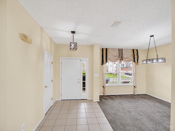 4th image of 530 Park Pl