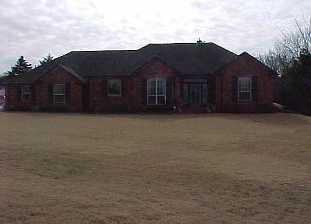 2nd image of 201 Loblolly Ln