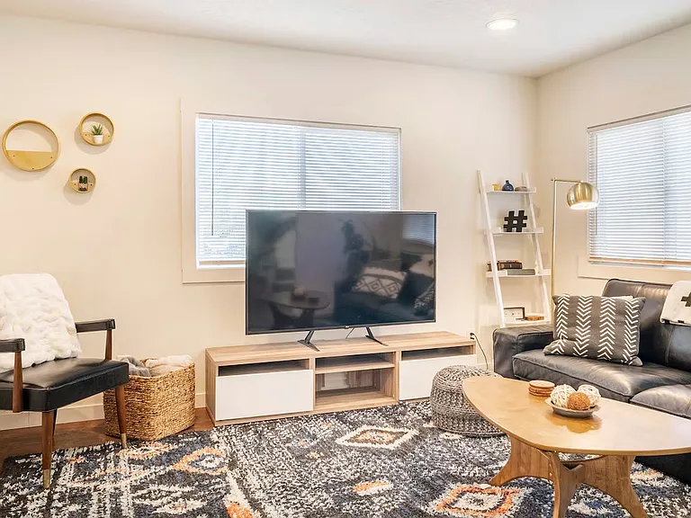 5506 NE Hoyt St — Photo 16