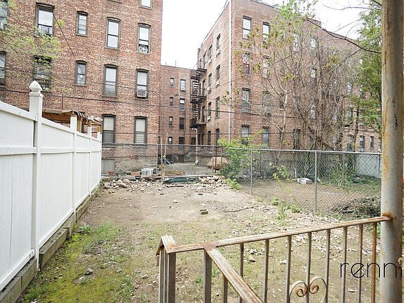 3rd image of 1305 Gates Ave #1