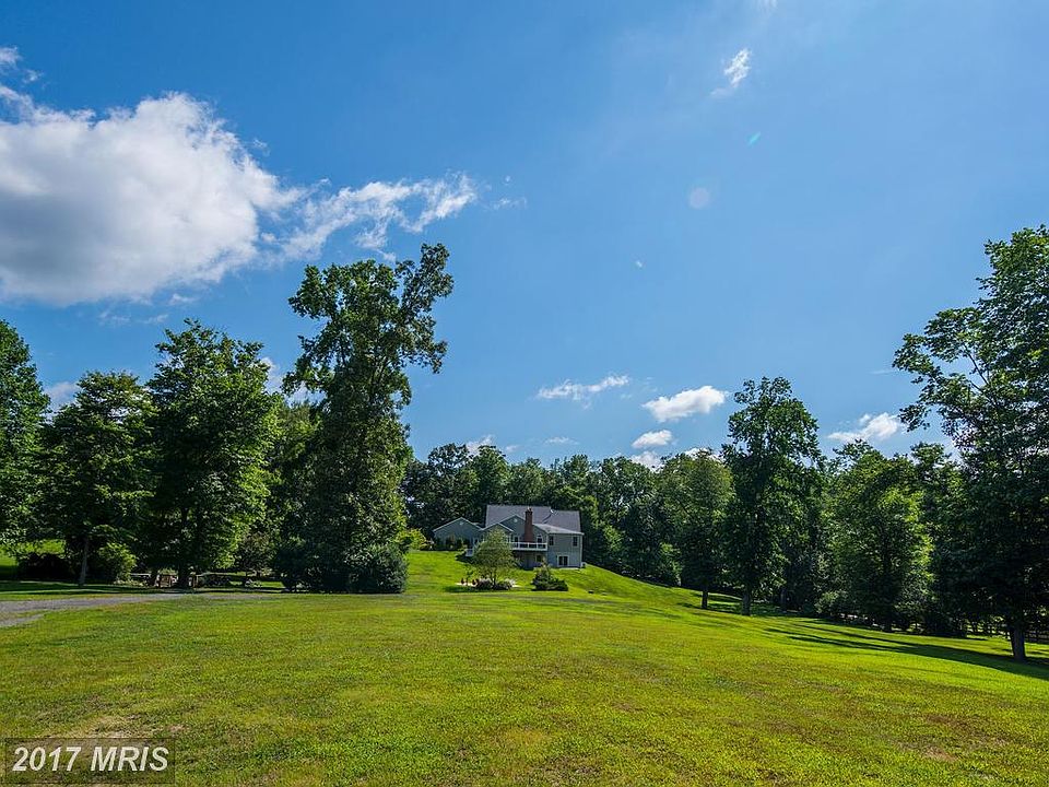 2nd image of 11425 Popes Head Rd