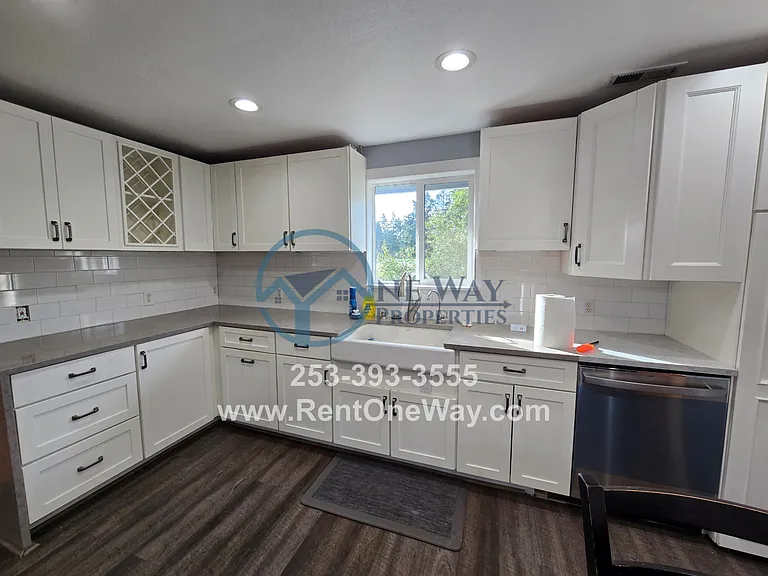 25502 Mountain Hwy E — Photo 6