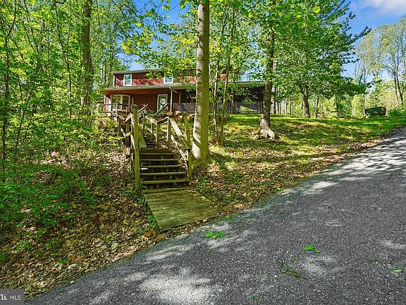 4th image of 100 Maple Grove Rd
