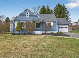 111 Church Pkwy, North Syracuse, NY 13212