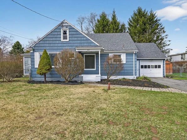 111 Church Pkwy, North Syracuse, NY 13212