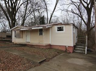 2083 N Ford St, Clarksville, TN 37042