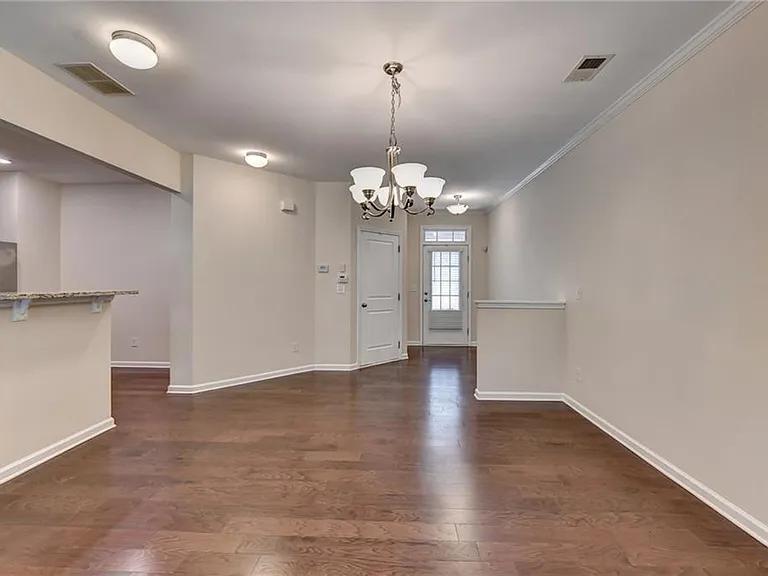 2152 Greencrest Cir — Photo 12