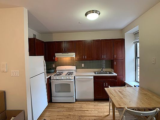2nd image of 63 Thompson St APT 6C