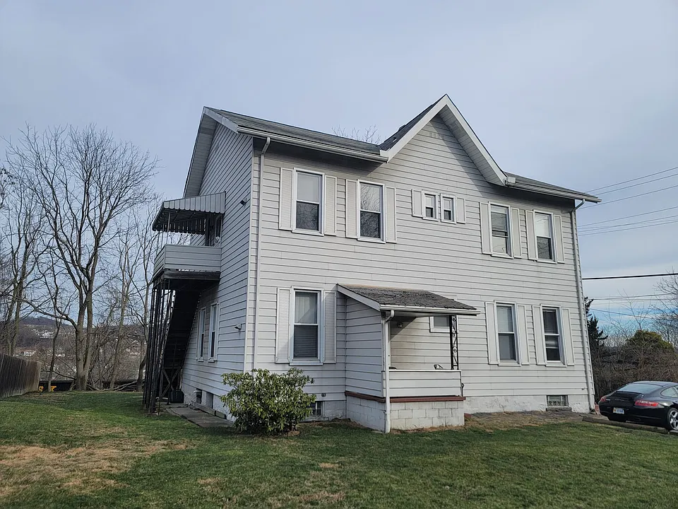 384 Fair Ave #2