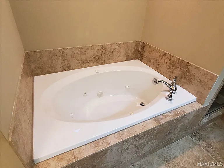 9737 Faversham Ct — Photo 20