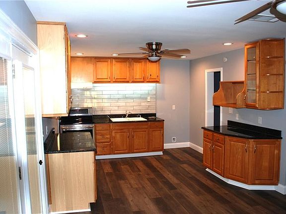 4th image of 7392 Falcone St