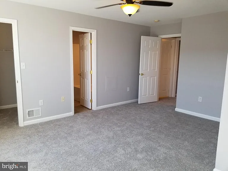 10 Sophie Ln — Photo 14