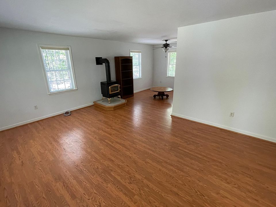11018 Finney Rd, Spotsylvania, VA 22551 Zillow