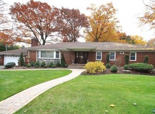27 Saddle River Rd, Fair Lawn, NJ 07410