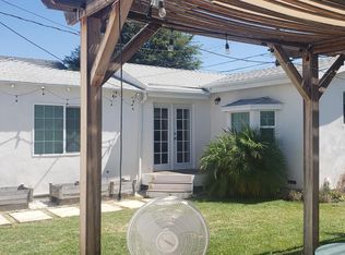 6230 Klump Ave, North Hollywood, CA 91606