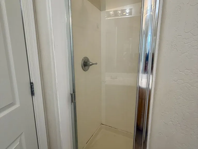 1721 N Eloisa Ln — Photo 18