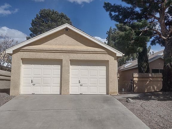 2nd image of 2261 La Paloma Dr