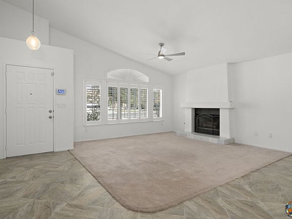 4th image of 2249 Pepper Dr