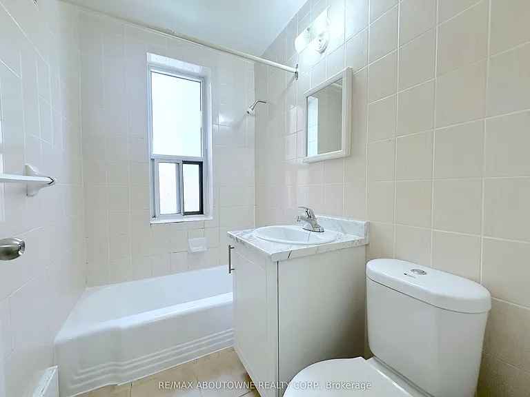 276 Saint Clair Ave W #104 — Photo 9