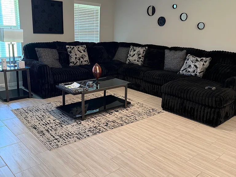 16413 Severn Ln — Photo 10