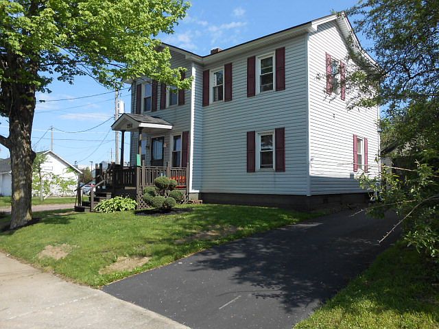 1st image of 291 Poplar St