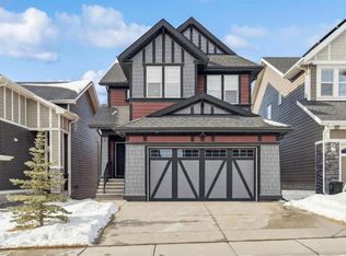 55 E Sundown Cres, Cochrane, AB T4C 2T2