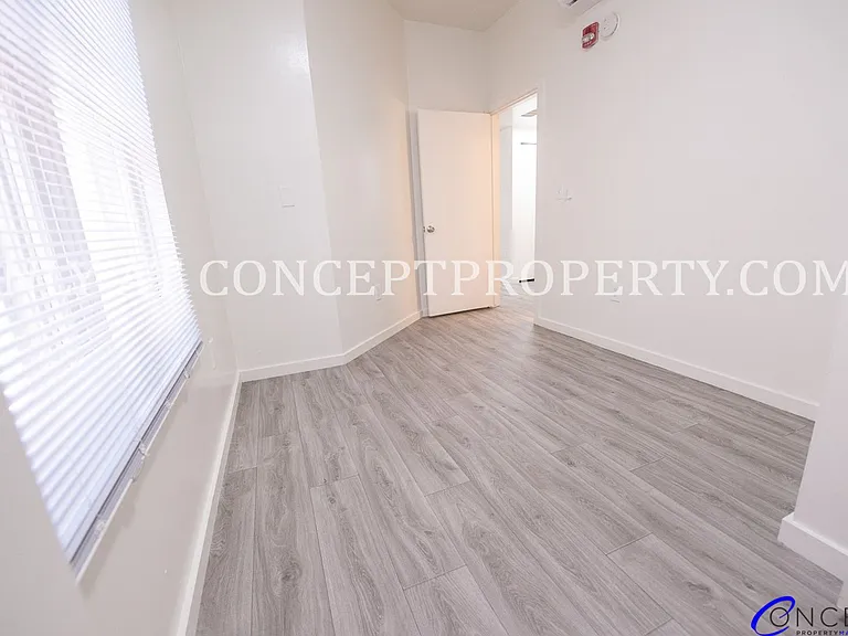 223 E 3rd Ave — Photo 62