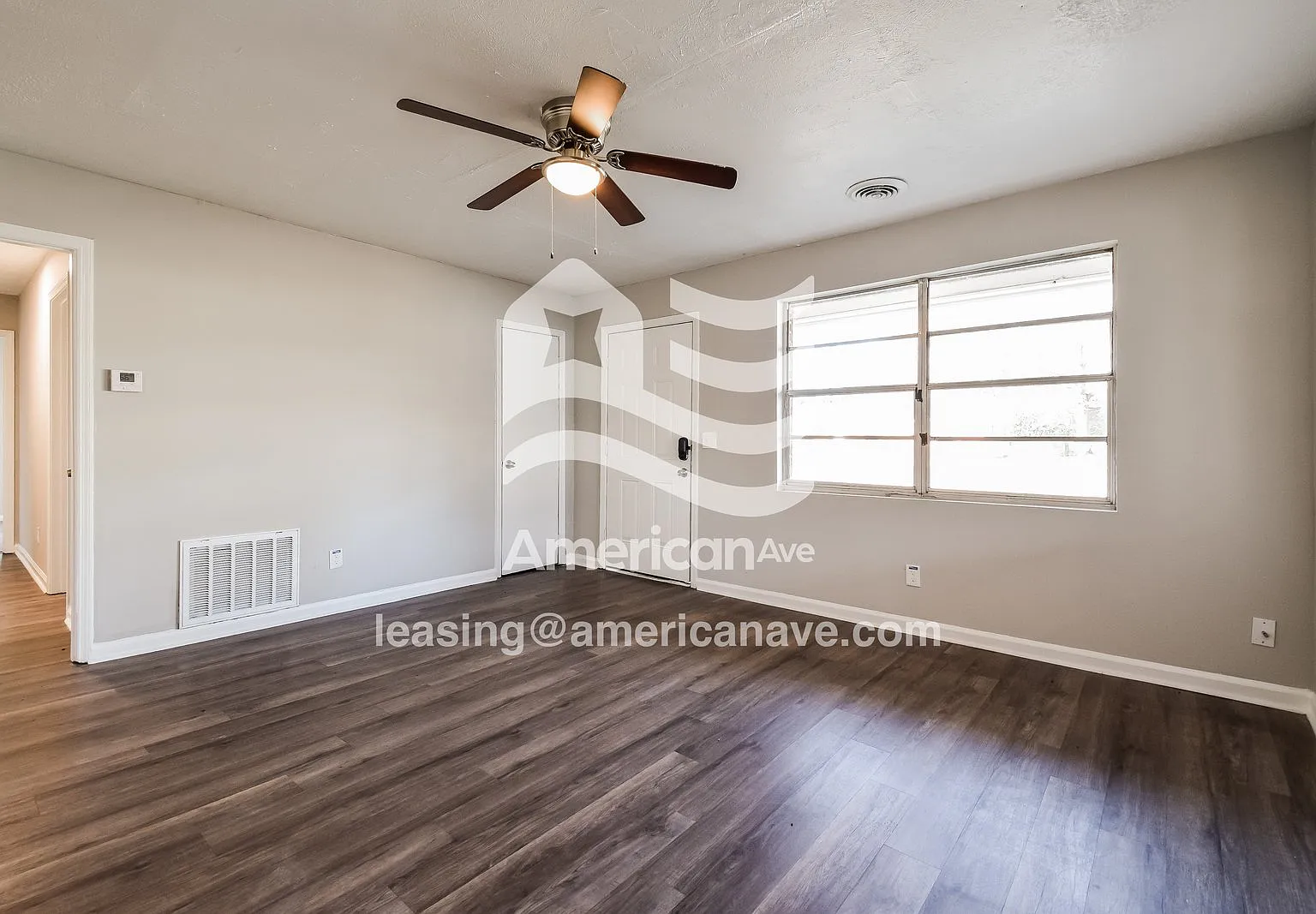 3 bed, 1.5 bath, 1091 sqft, $1,450 — Photo 3