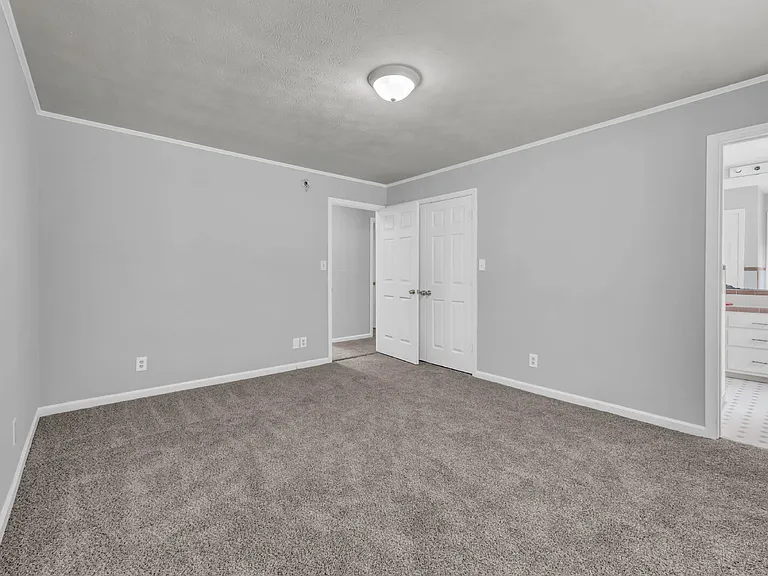 359 Meadow Ln — Photo 32