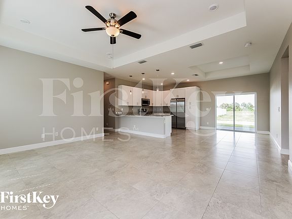 3rd image of 3757 NE 14th Ave