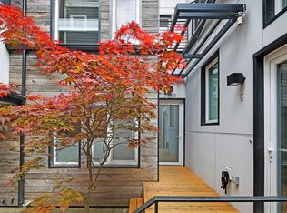 208D 25th Ave E, Seattle, WA 98112