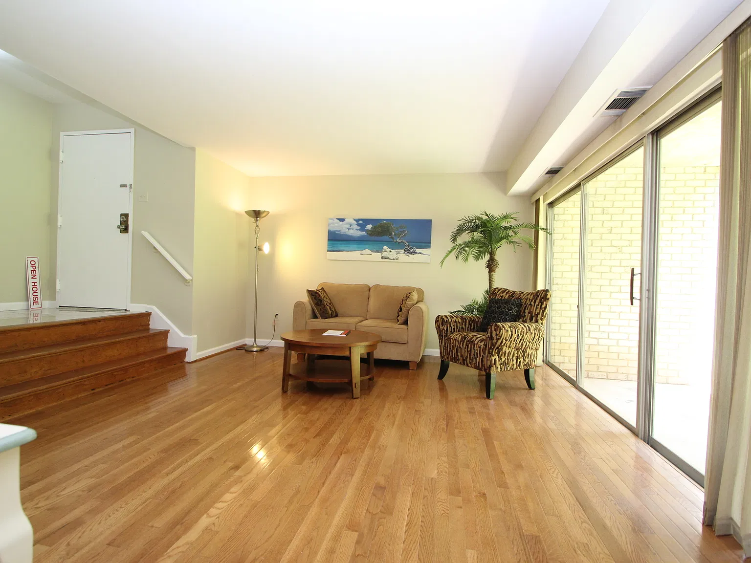 2 bed, 1007 sqft, $2,195 — Photo 2