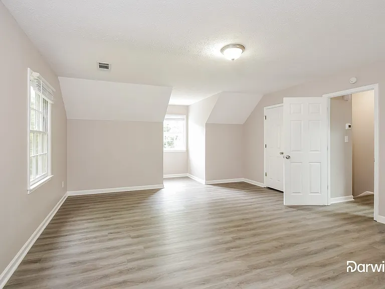 590 Exam Ct — Photo 10