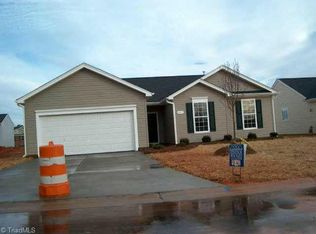 6033 Willomerecircle, Winston Salem, NC 27107