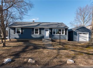 20 Glenfield Ave, Stratford, CT 06614