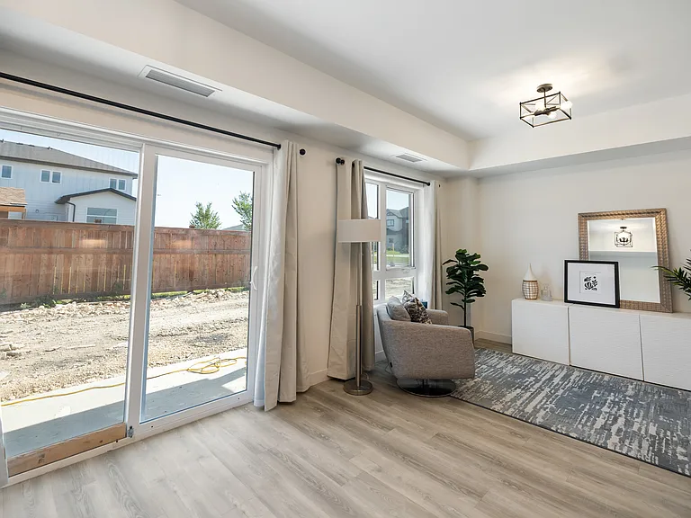 11 Merkel Manza Blvd — Photo 7