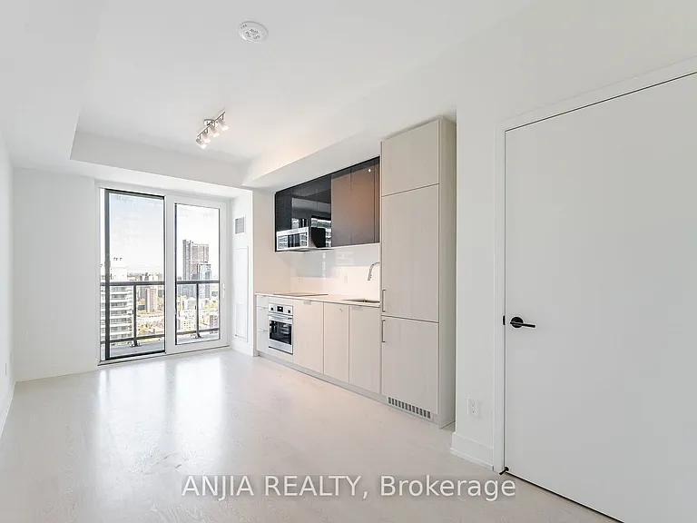 308 Jarvis St #3306 — Photo 4