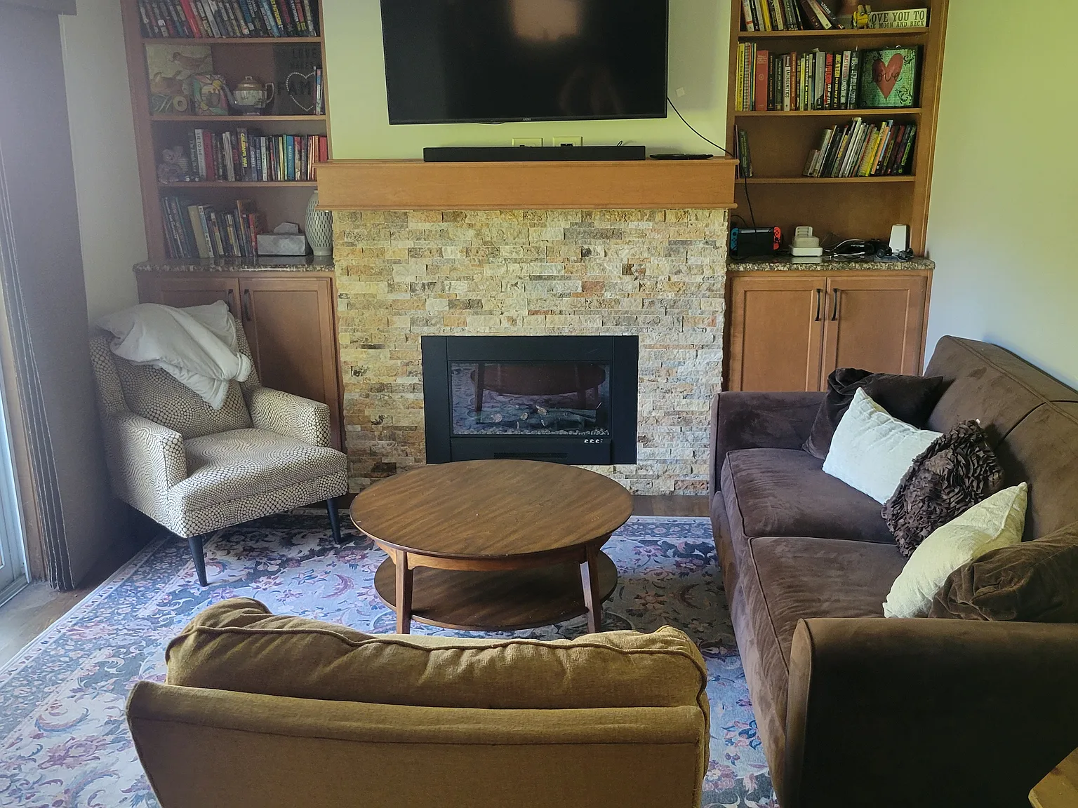 3 bed, 2.5 bath, 1568 sqft, $2,350 — Photo 4