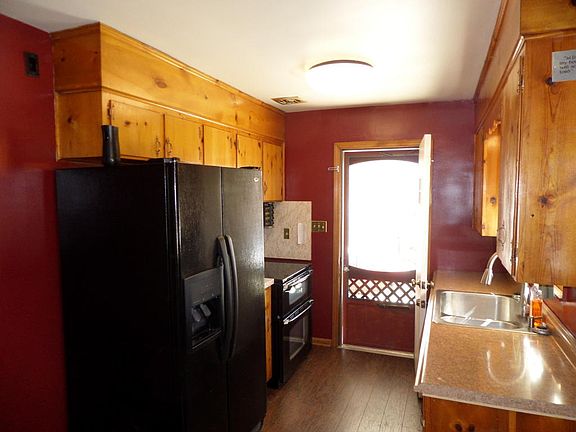 3rd image of 3313 Forest Hill Ave NW