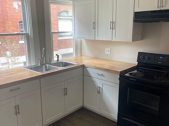 5th image of 18 Oxford Ave