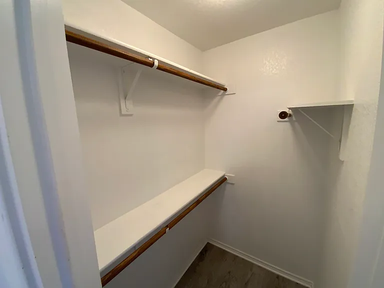 2506 Liberty Park Ct — Photo 10