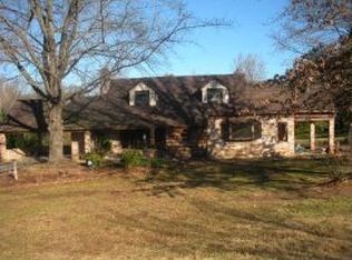 4063 Smith Mountain Lake Pkwy, Huddleston, VA 24104